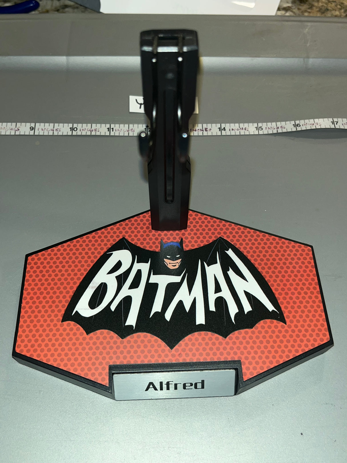 1:6 Scale Figure Stand Batman 1960s Alfred - Comic Book Mars Toys
