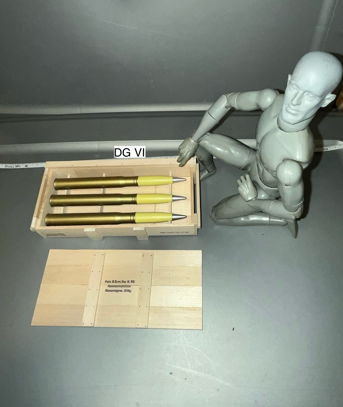 1/6 Scale WWII German 88 mm 8.8 cm Ammunition Crate with Shells