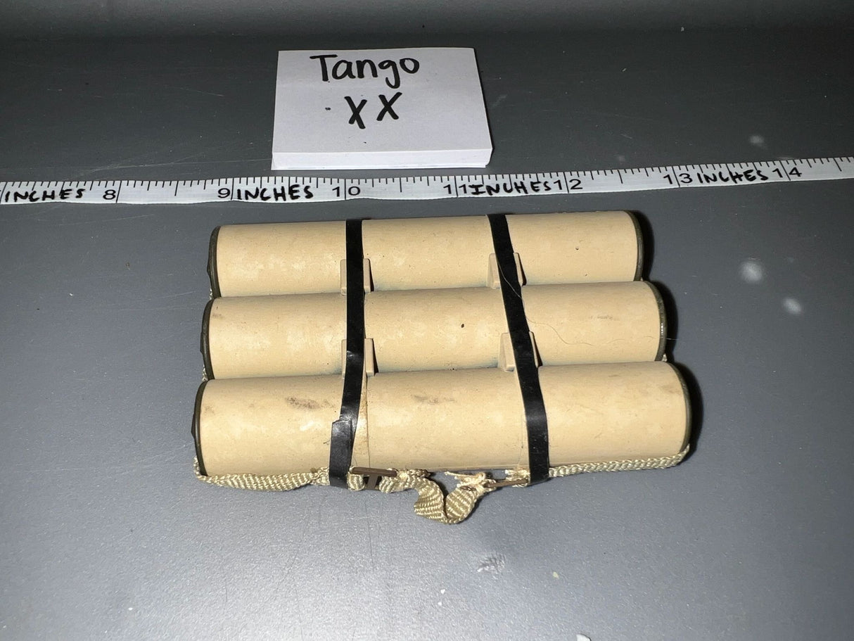 1:6 scale WWII British Piat Ammunition Case