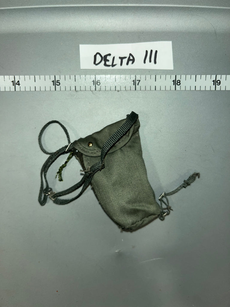 1/6 Scale WWII German fallschirmjager Gas Mask Bag