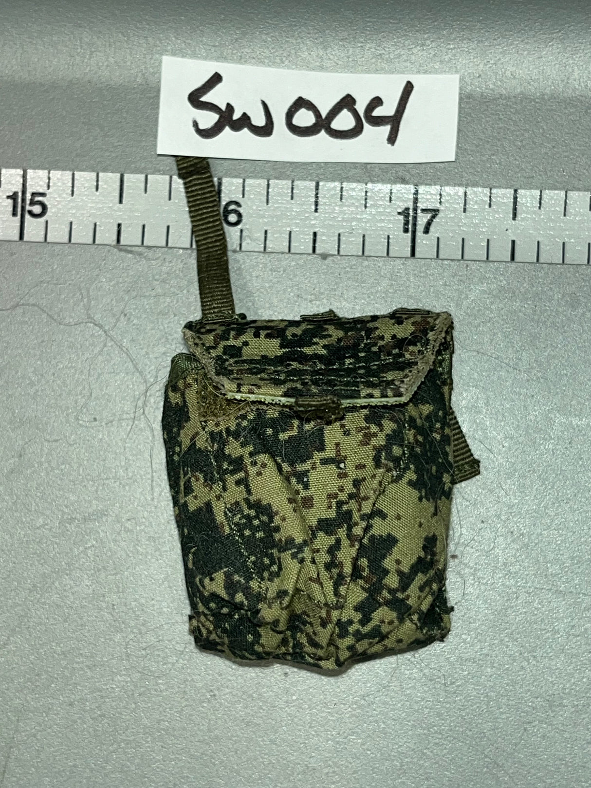 1:6 Modern Russian Pouch - DAM