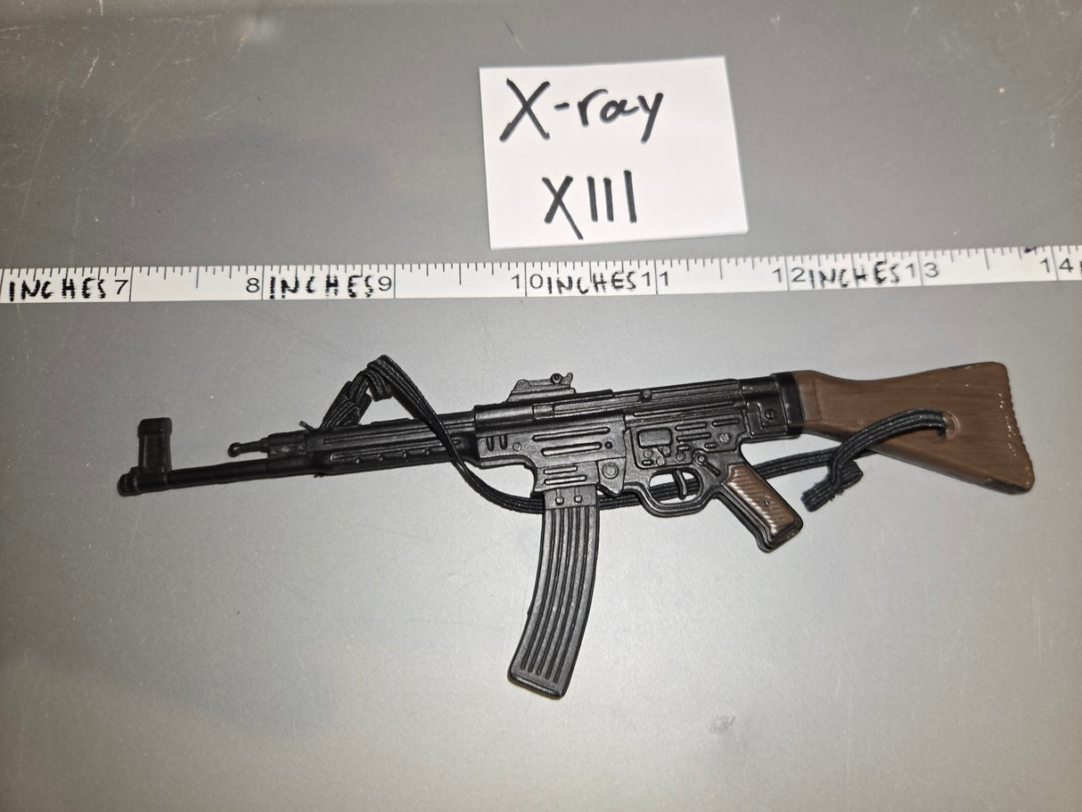 1:6 Scale WWII German MP-44