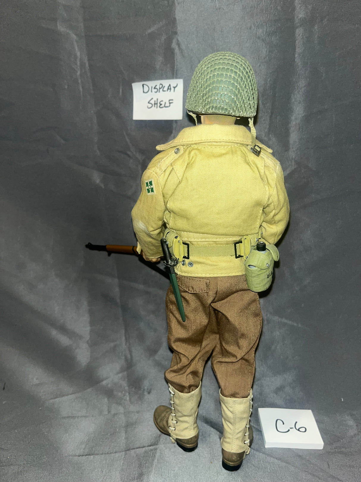 1:6 Scale WWII US Infantry Dressed Figure - Dragon