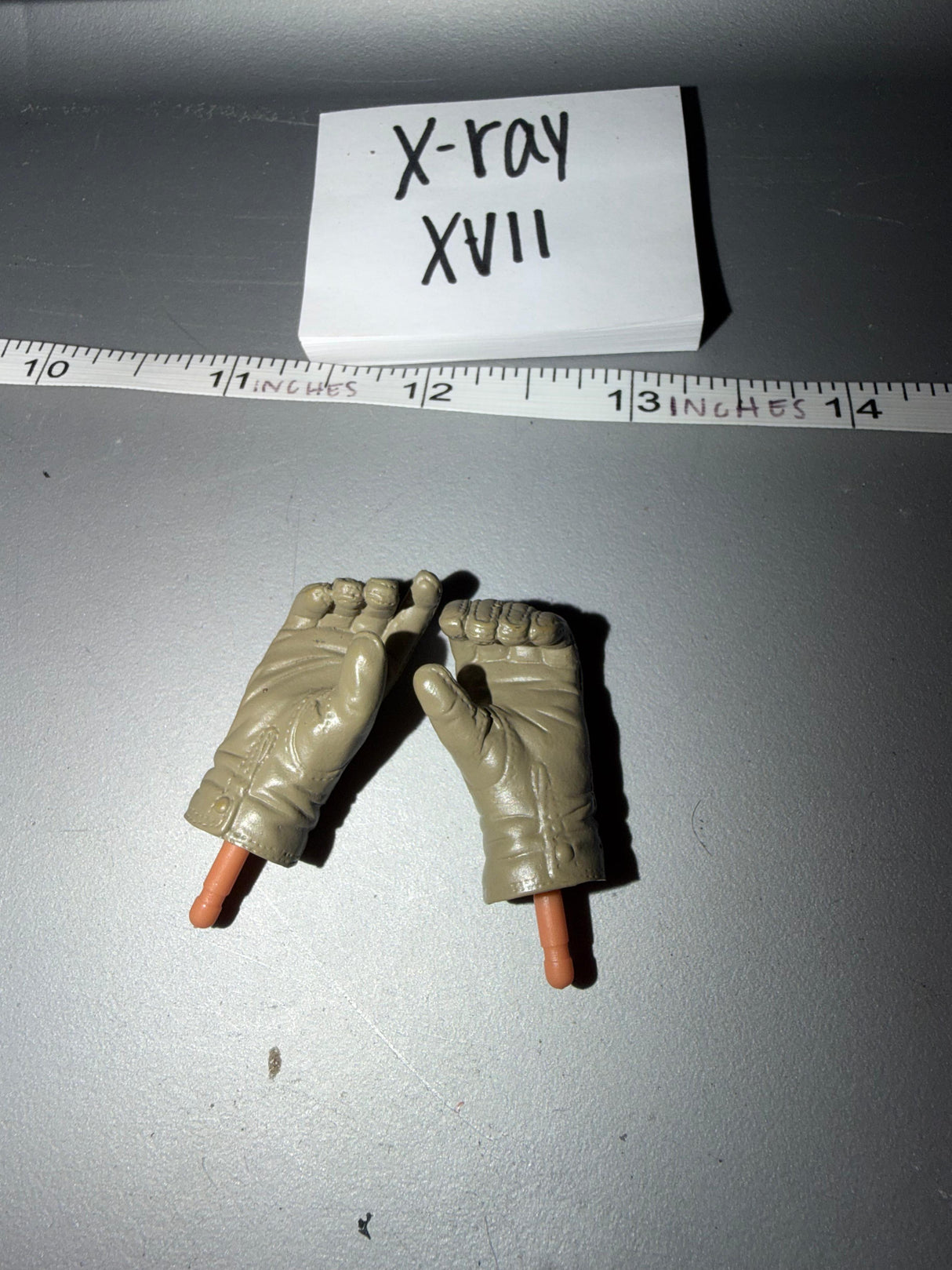 1:6 Scale WWII US Gloved Hands