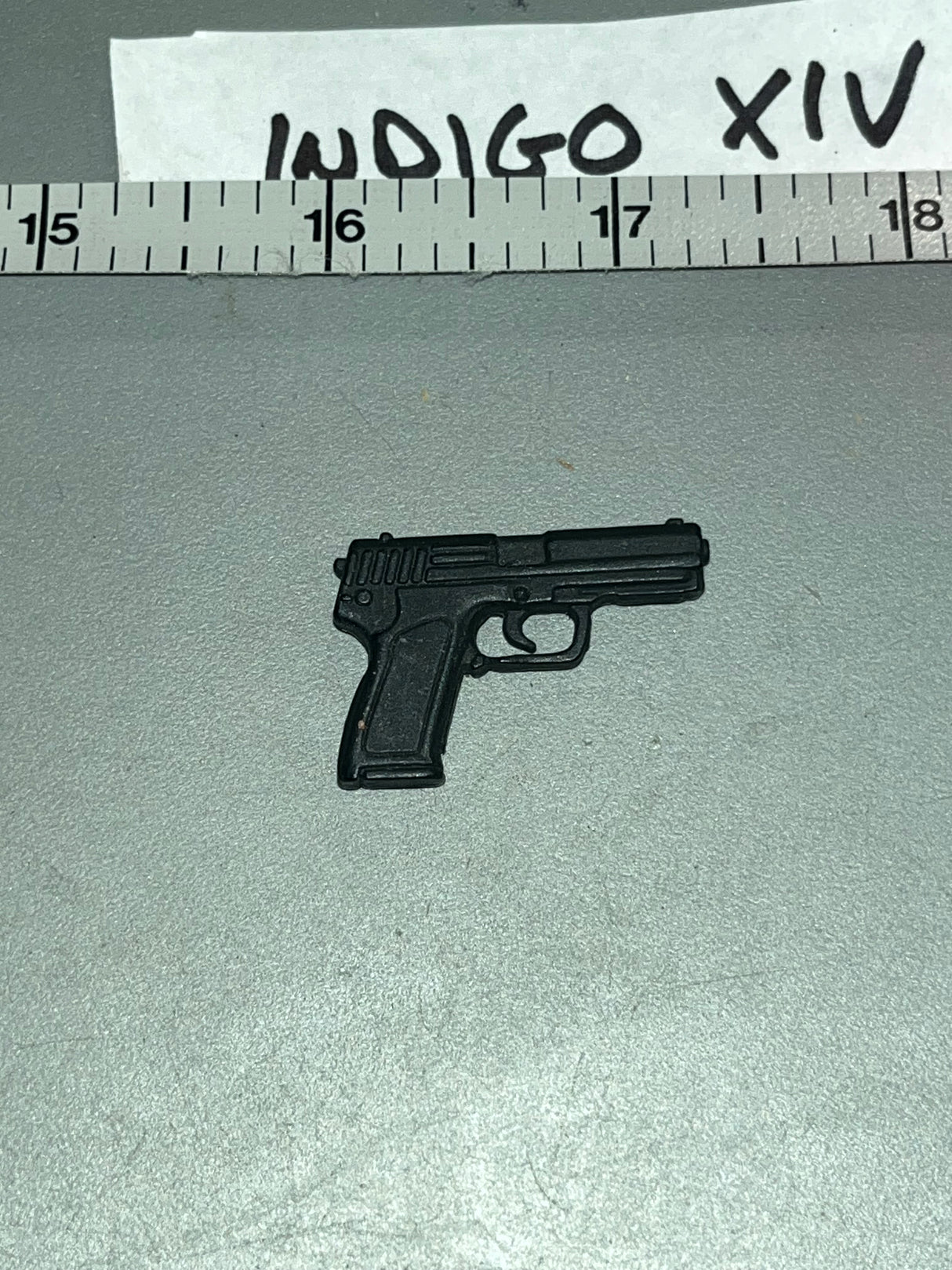 1/6 Scale Modern Era Pistol