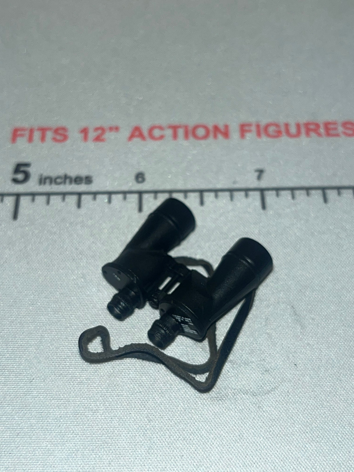 1/6 Scale WWII US Binoculars with Strap - General MacAthur ujindou