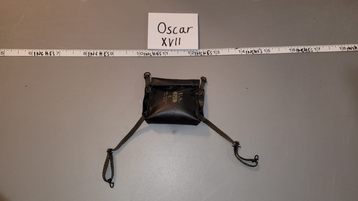 1:6 Scale WWII US Rubberized Gas Mask Bag