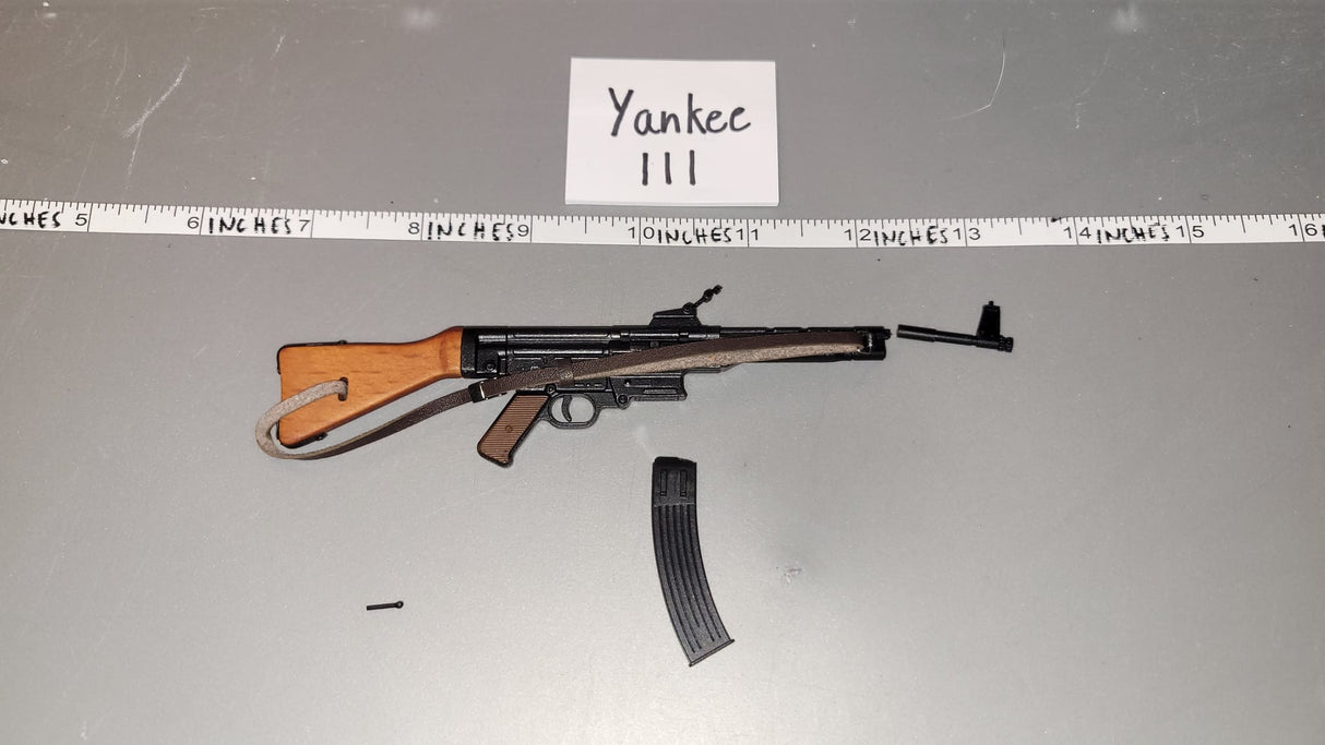 1:6 Scale WWII German MP-44