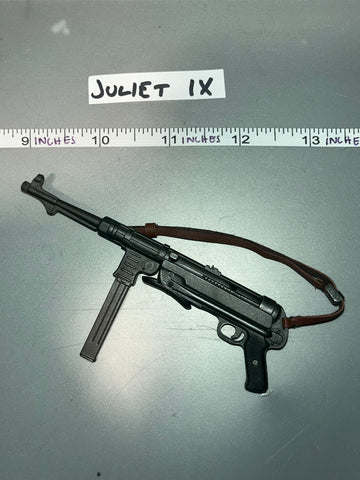 1/6 Scale WWII German MP-40 -