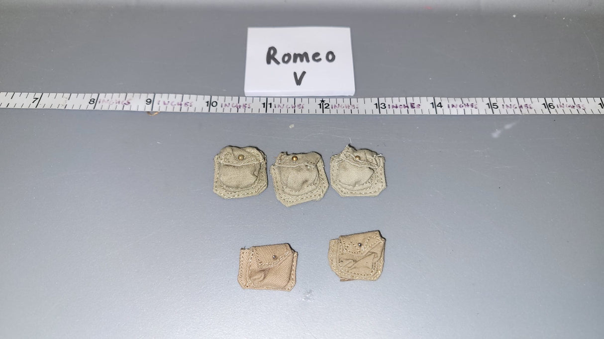 1:6 Scale WWII British Pistol Ammunition Pouches Lot