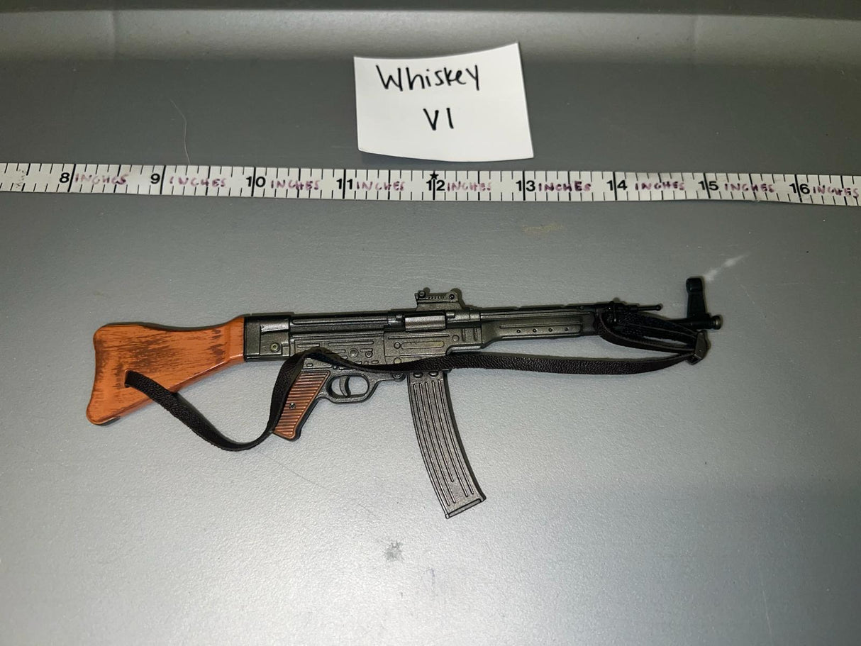1:6 Scale WWII German MP-44