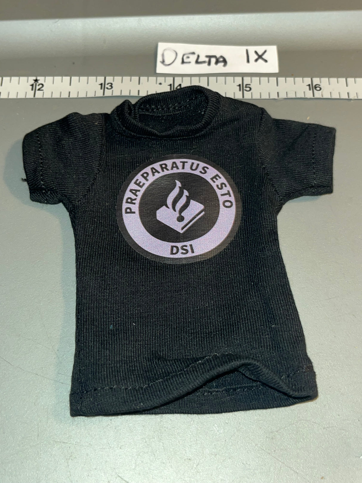 1/6 Scale Modern T - Shirt