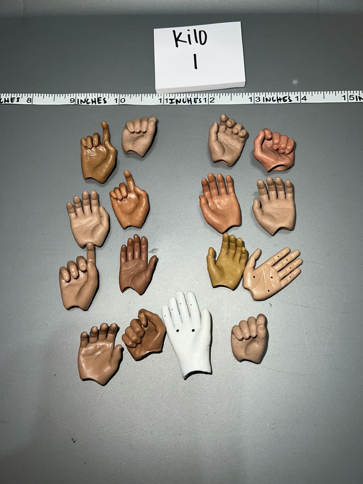 1/6 Scale Nude Figure Hand Lot