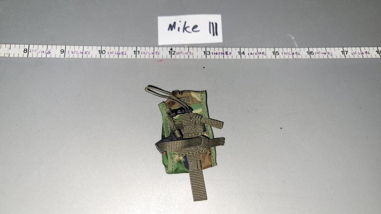 1:6 Scale Modern Era Drop Down Pouch