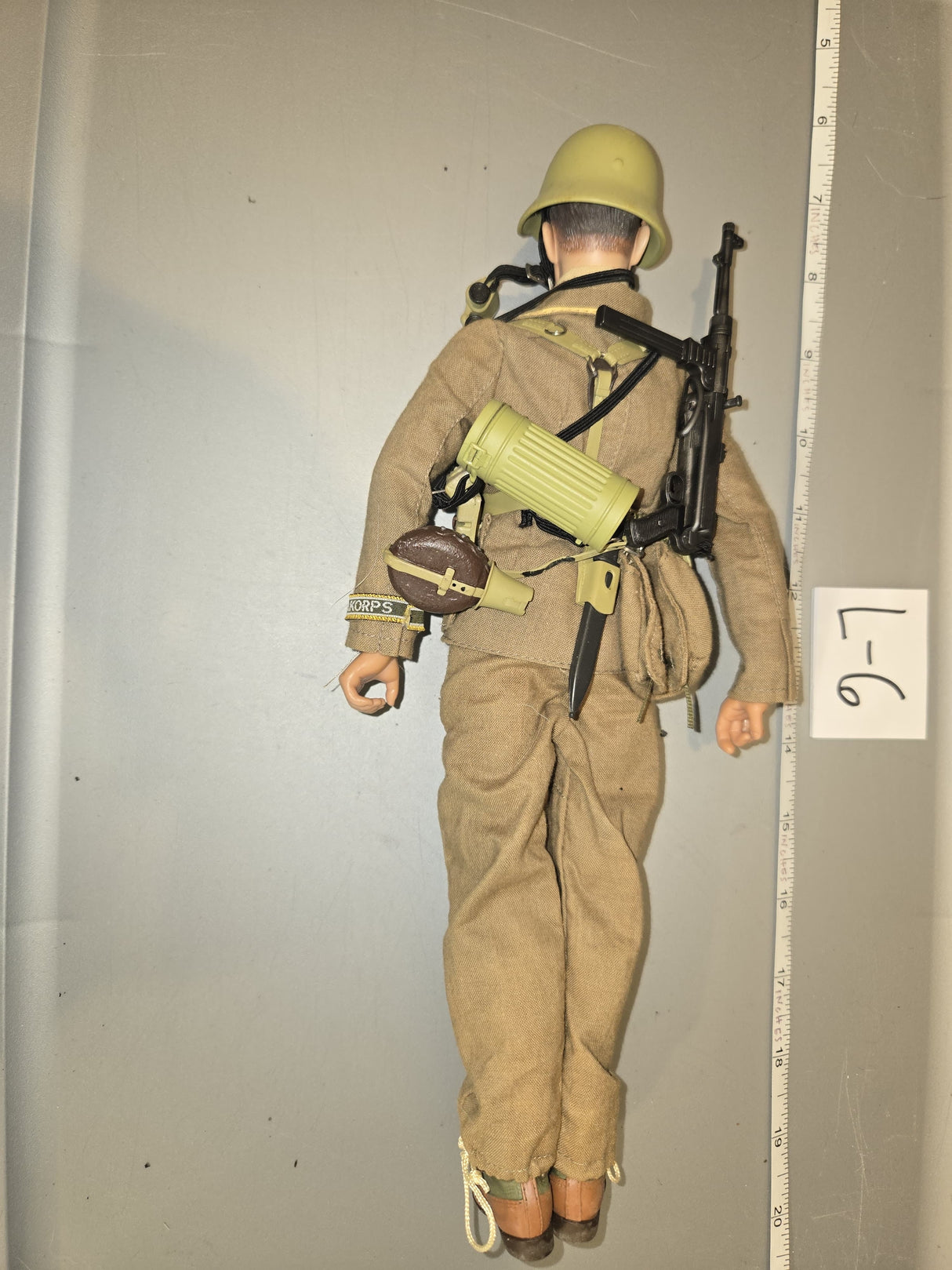 1:6 Scale WWII German Afrika Korps Dressed Figure - Dragon