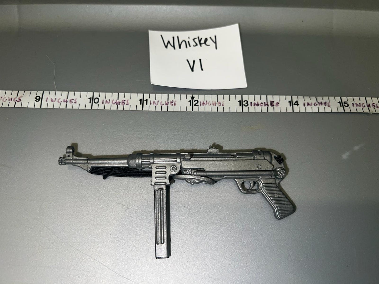 1/6 Scale WWII German MP-40 -