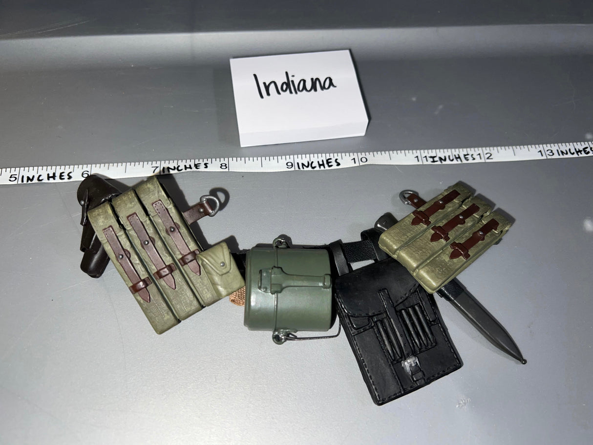 1/6 Scale WWII German Field Gear Lot
