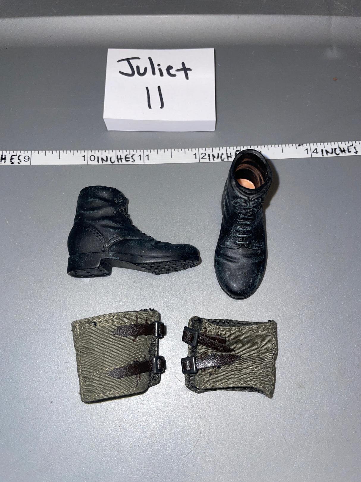 1/6 Scale WWII British Boots and Gaiters