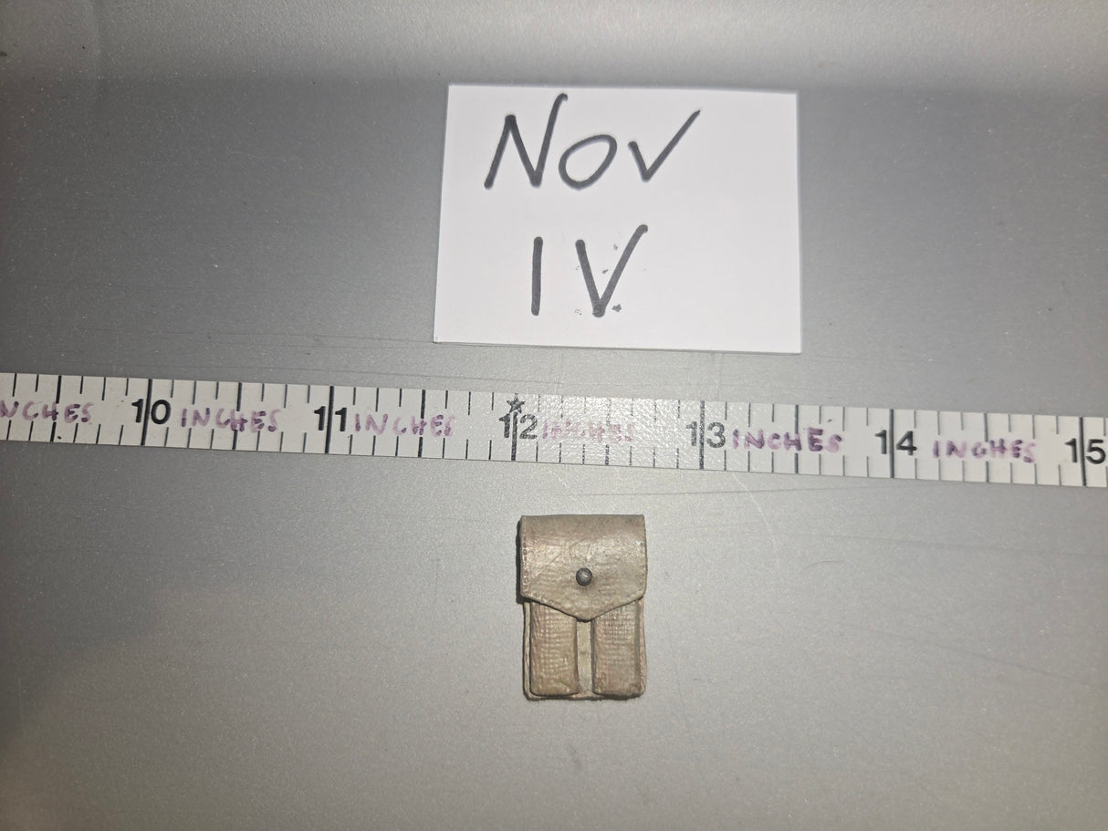 1:6 Scale WWII US .45 Magazine Pouch