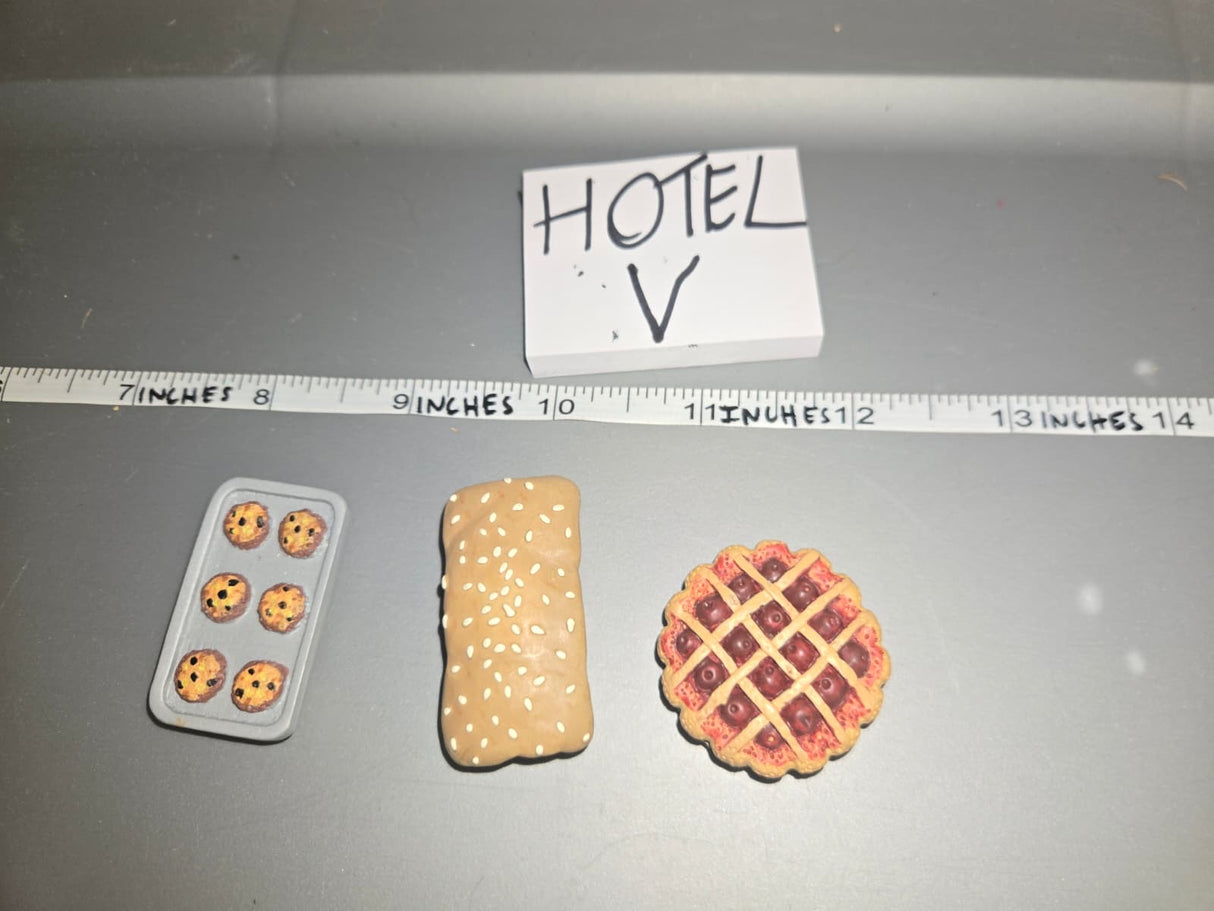 1/6 Scale Modern Era Pie Baked Good Diorama Items