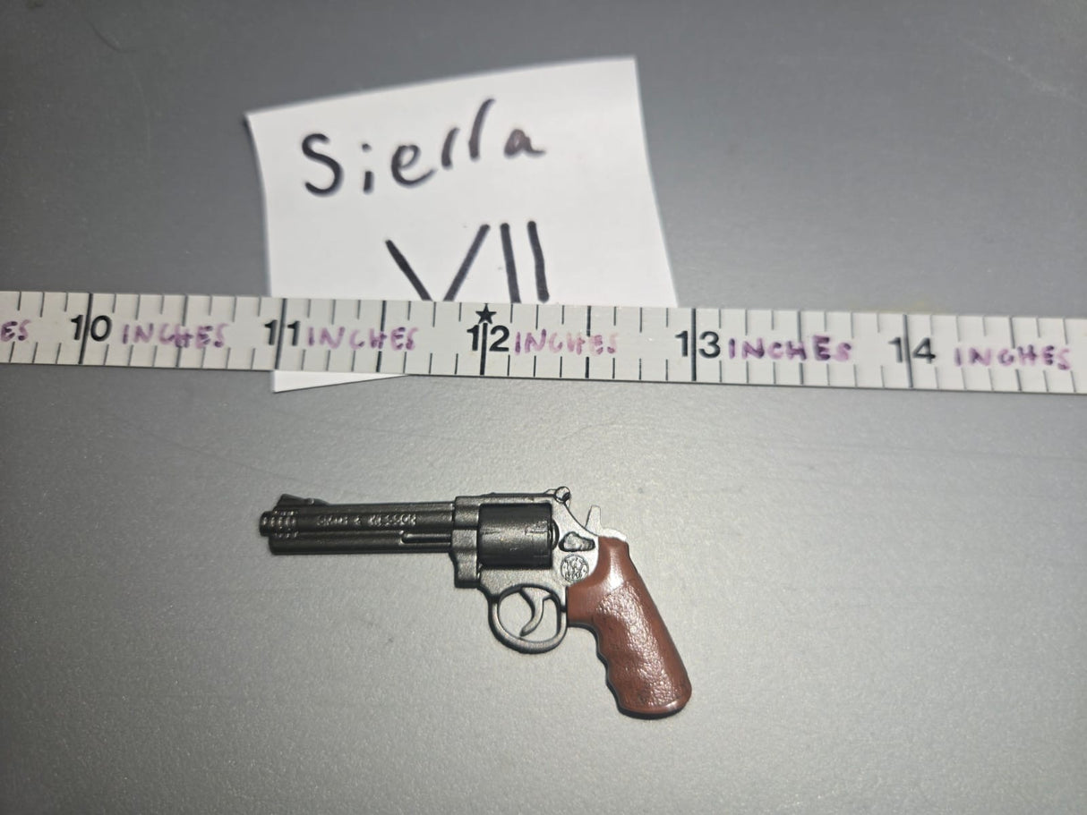 1/6 Scale Modern Era Revolver