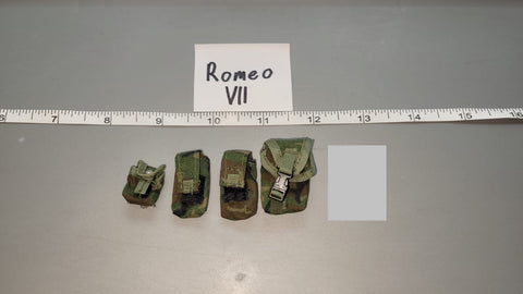 1:6 Scale Modern Era Woodland Pouch Lot