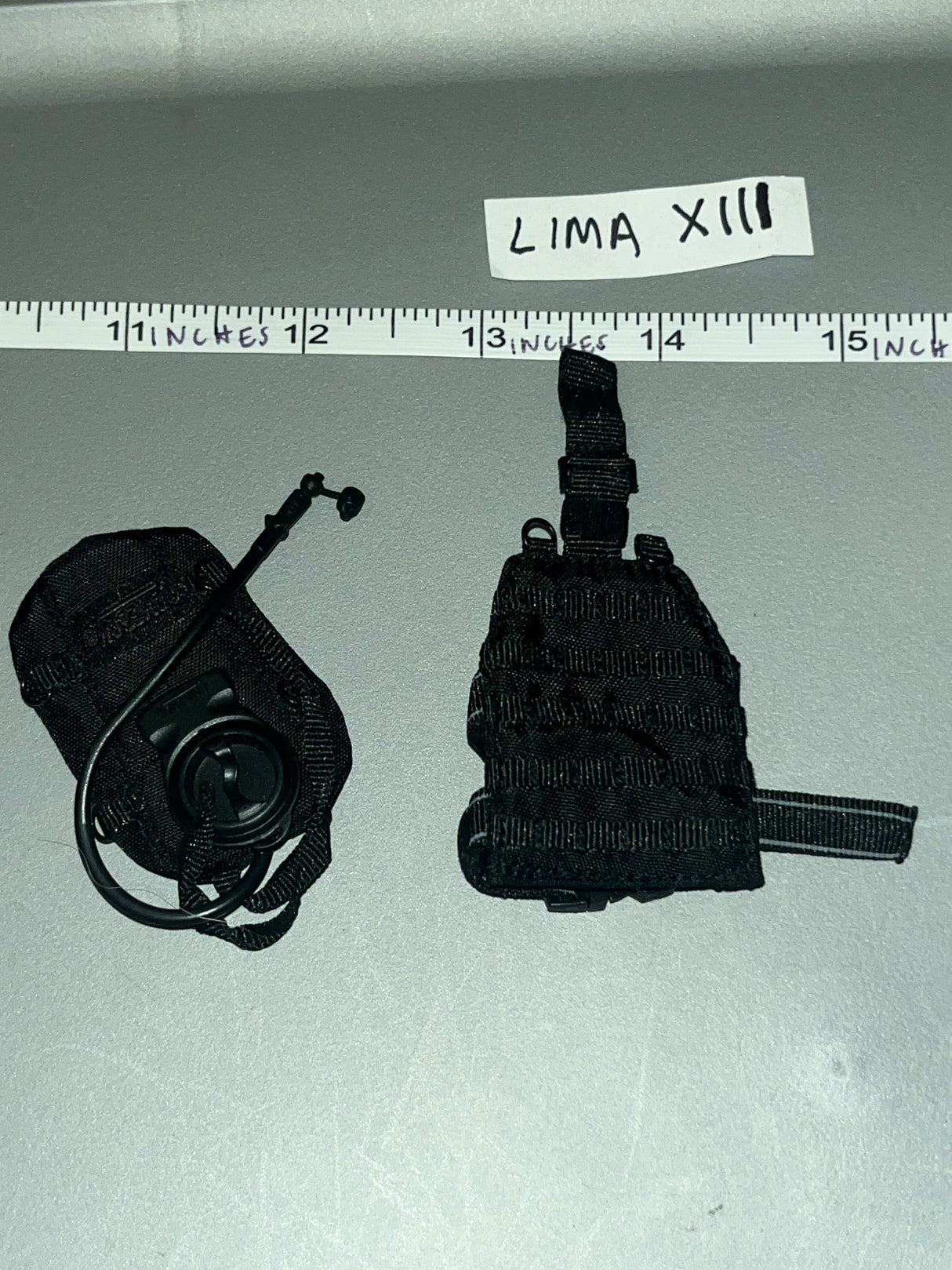 1:6 Scale Modern Era Black Pouch Lot