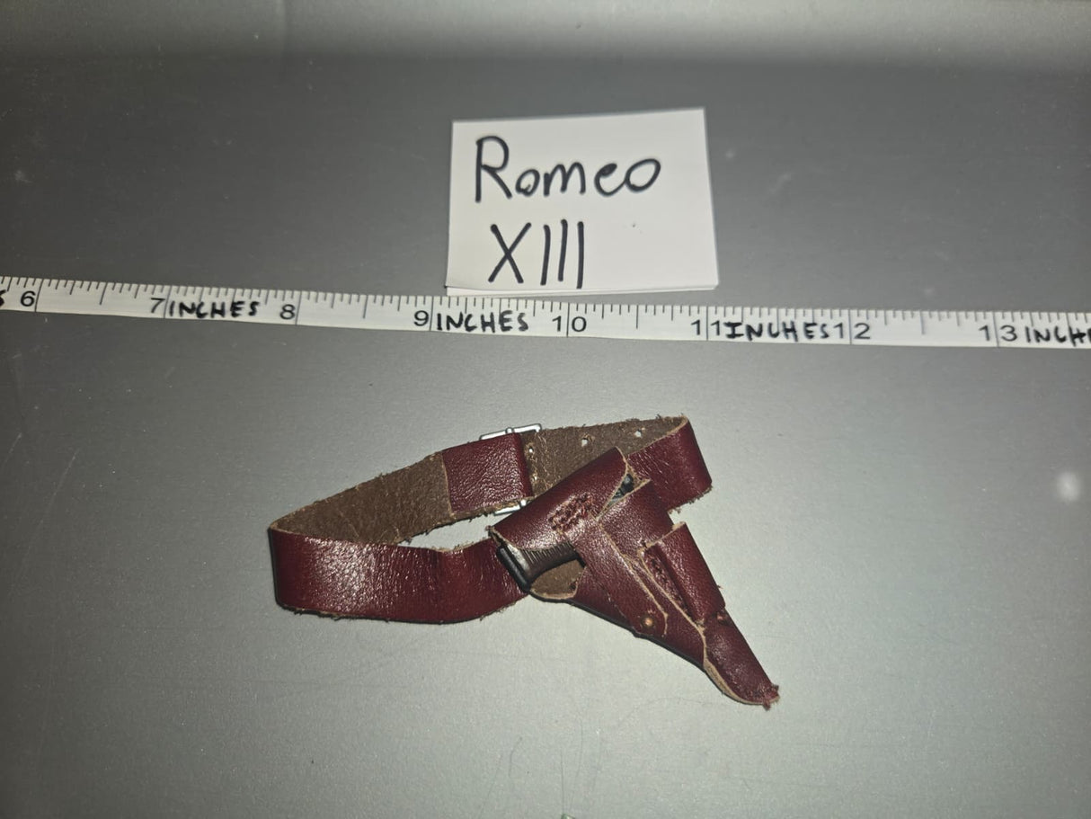 1/6 Scale WWII German Leather Belt and Holster with Pistol