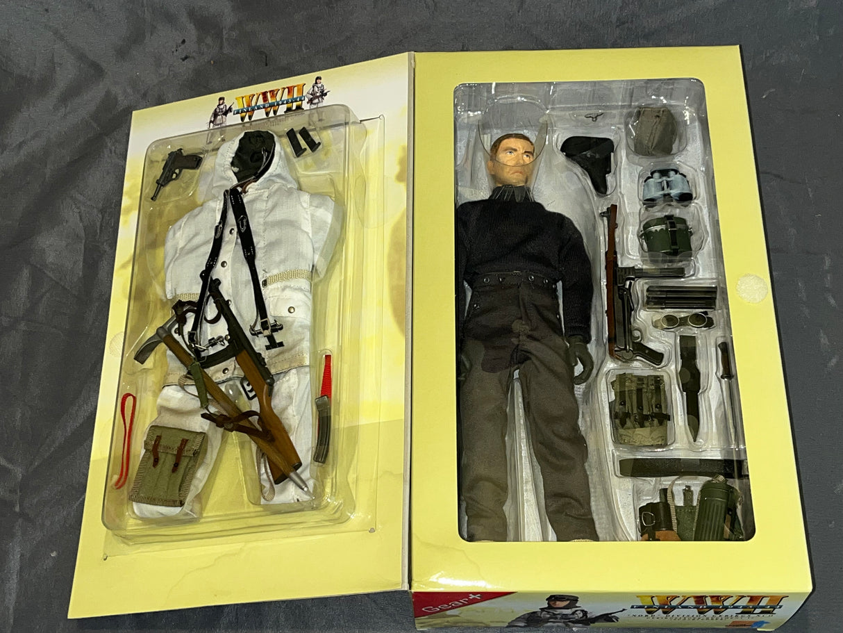 1/6 Scale WWII German Gebirgsjager NCO Edvard Borsheim - NIB Dragon