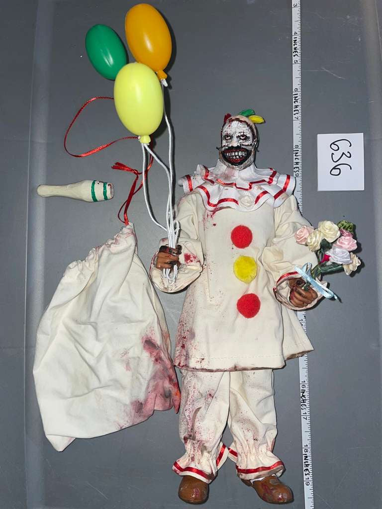 1:6 Scale American Horror Story Twisty Killer Clown Dressed Figure - Custom