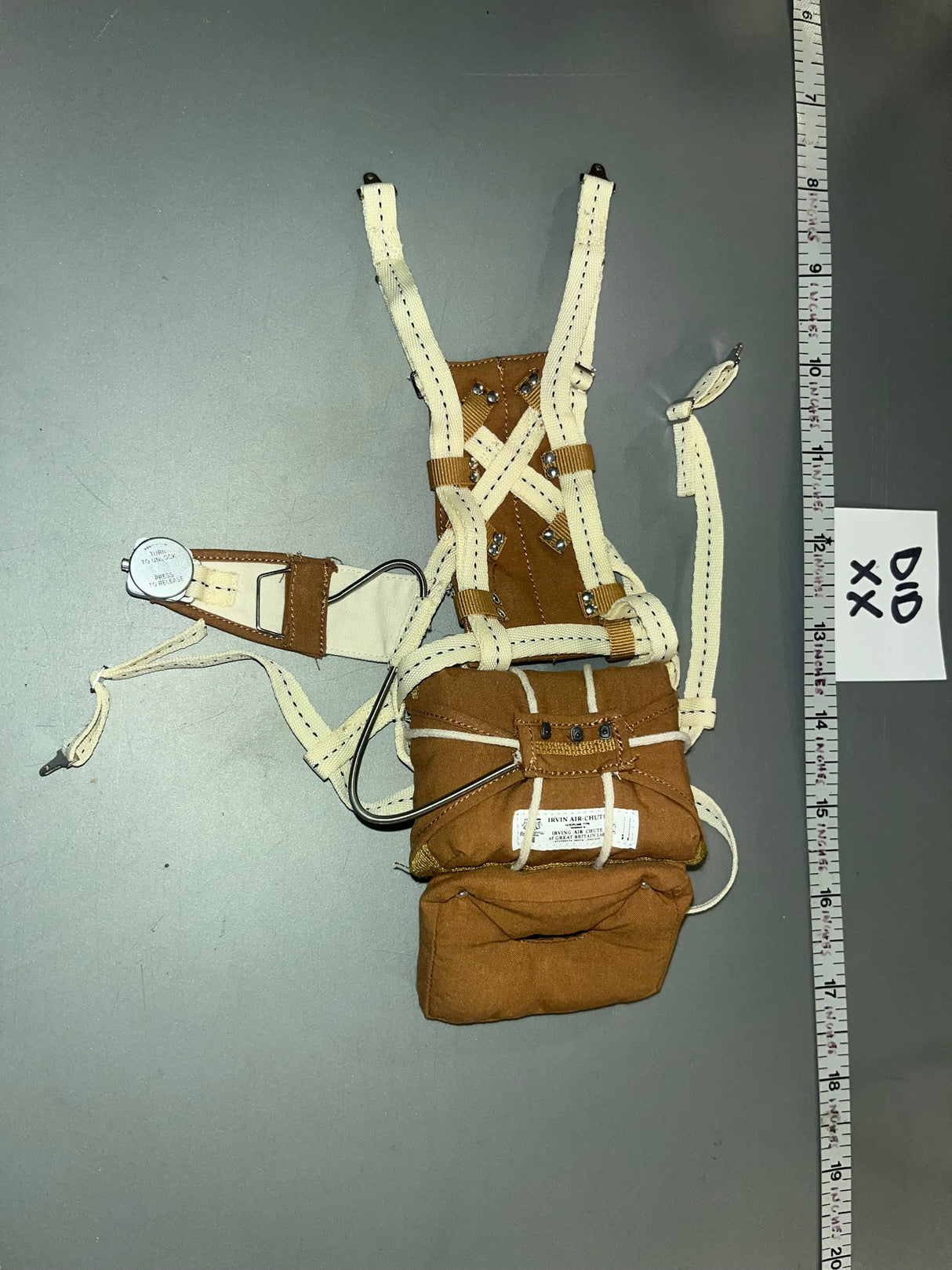 1/6 Scale WWII British Parachute - DID Royal Air Force Pilot Tom