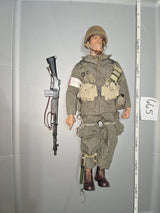 1:6 Scale WWII US Paratrooper Dressed Figure - Dragon