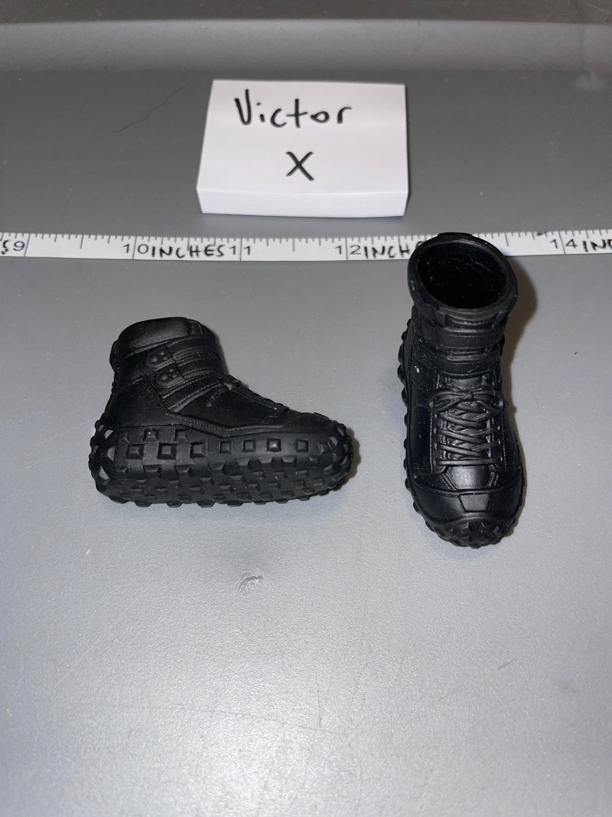 1/6 Scale Modern Tennis Shoes