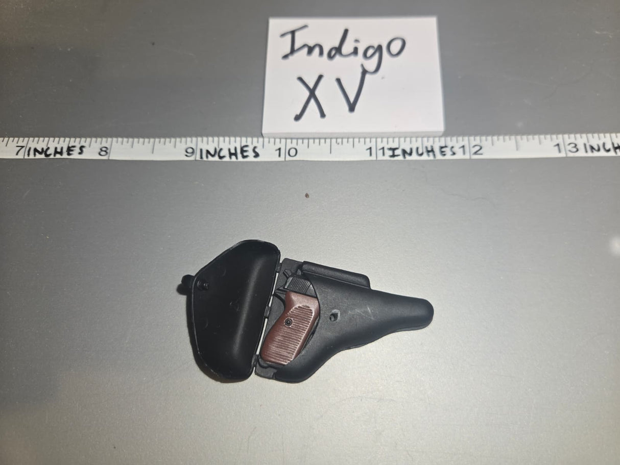 1/6 Scale WWII German Pistol and Holster