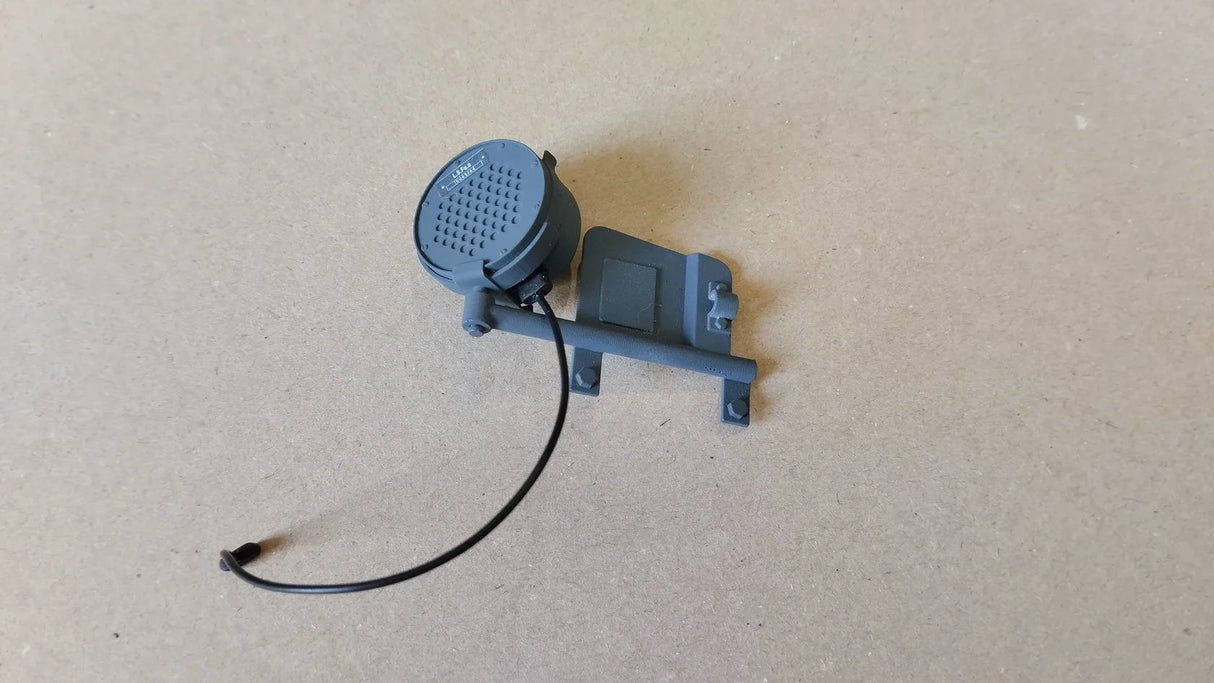 1/6 Scale WWII German L.S.Fu.a Speaker for Fusprech.f Transmitter - Unfinished Model Kit - Warprints
