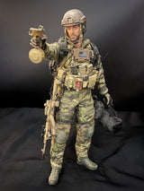 1/6 Scale Modern Era US Special Forces Tiger Stripe Dressed Figure with M203 Grenade Launcher and Tactical Gear