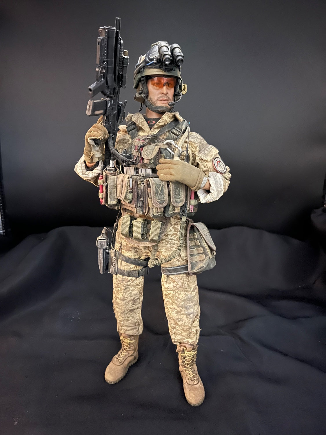 1/6 Scale Modern Era US Special Operations Forces Combat Ready Dressed Figure with Assault Rifle and Night Vision Helmet