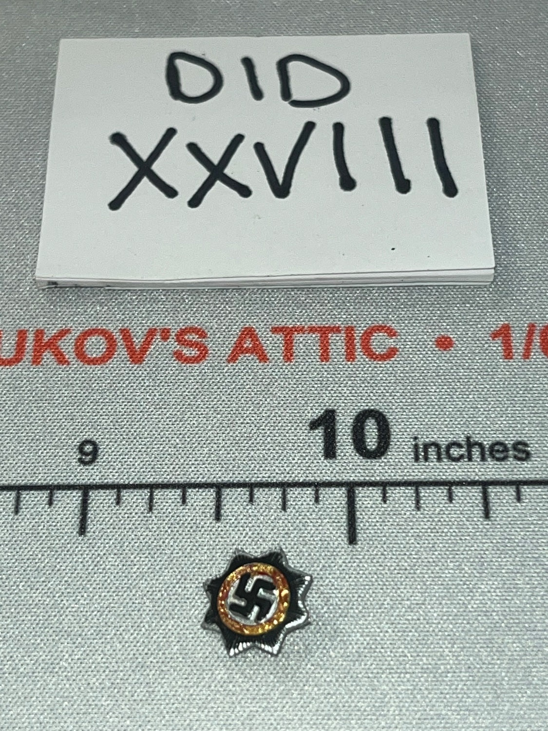 1/6 Scale WWII German German War Order of the German Cross Gold Grade Medal - Wehrmacht Officer – Otto Remer D80194 DID