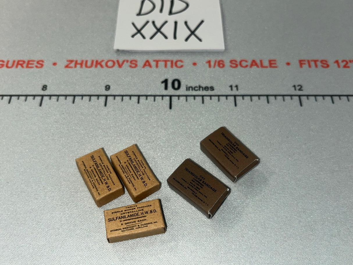 1/6 Scale WWII US Sulfanilamide Packets and Triangular Bandage Boxes Set - 1/6 WWII US 2nd Ranger Battalion Medic Wade DID A80189