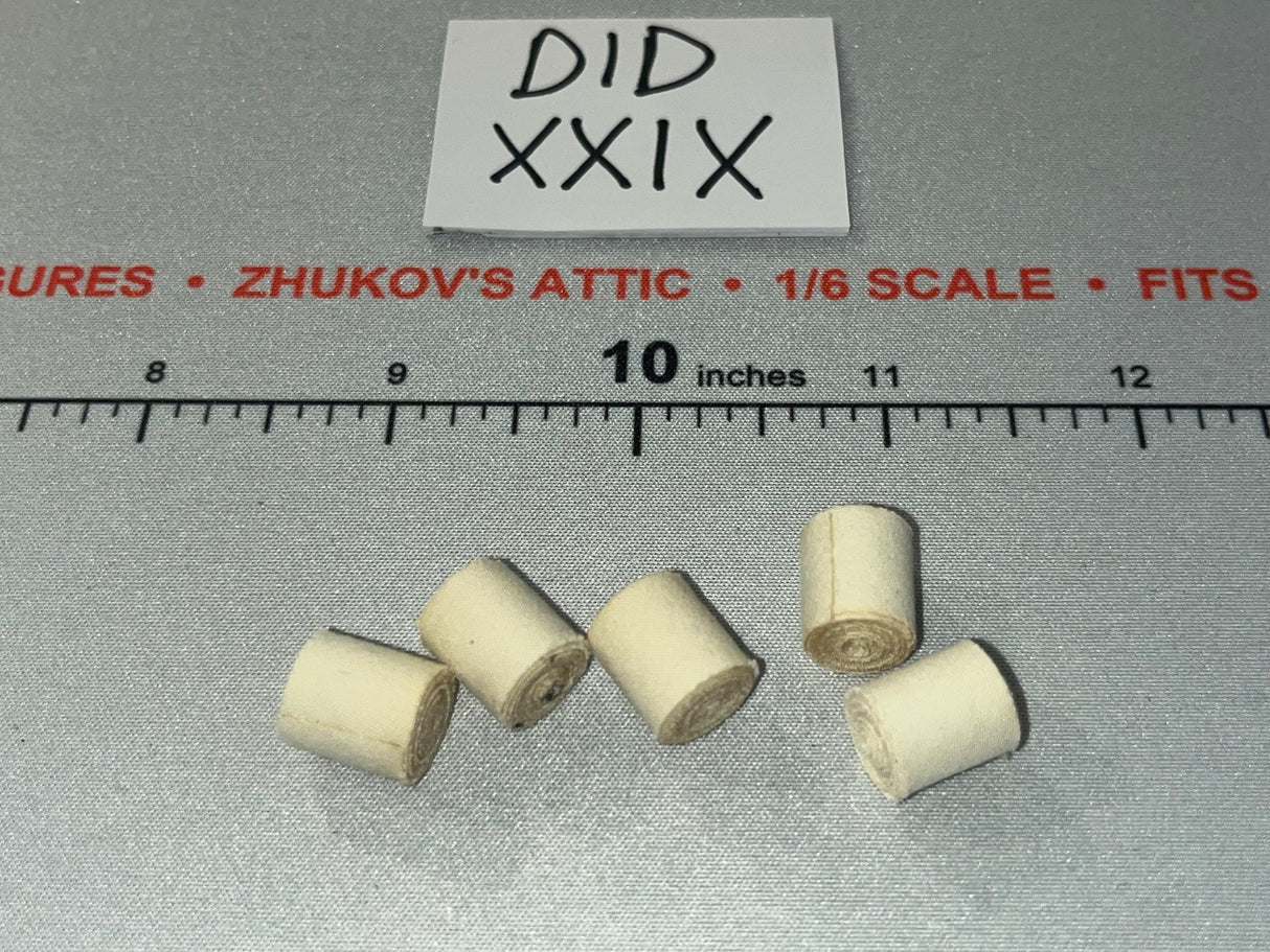 1/6 Scale WWII US Bandage Rolls - 1/6 WWII US 2nd Ranger Battalion Medic Wade DID A80189