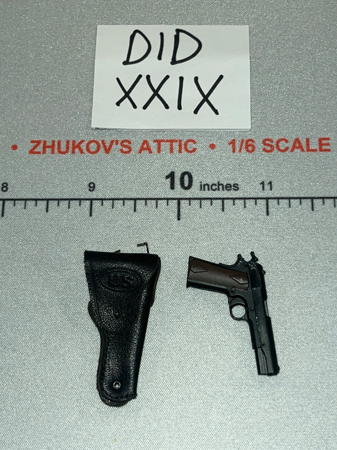 1/6 Scale WWII US Pistol and Holster Set - V80184 1/6 Vietnam War U.S. Army – Colonel James DID