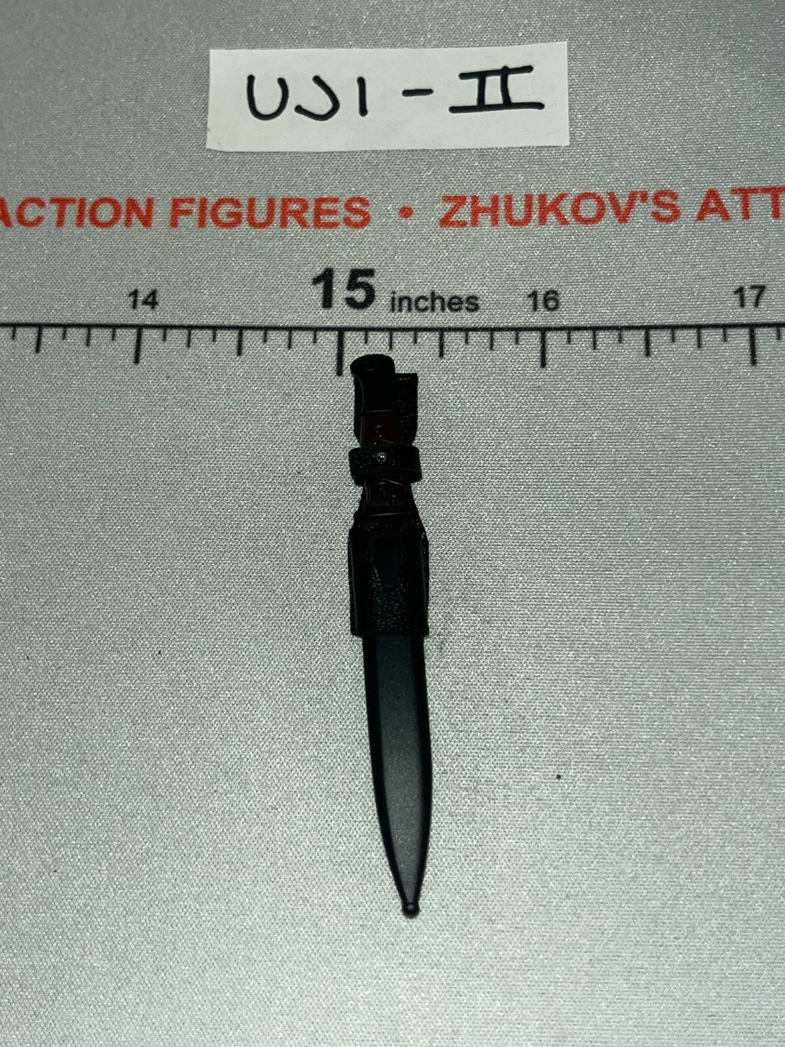 1/6 Scale WWII German Bayonet with Scabbard - Infantry in Wachmantel Leningrad 1943 - UD9062 UJINDOU