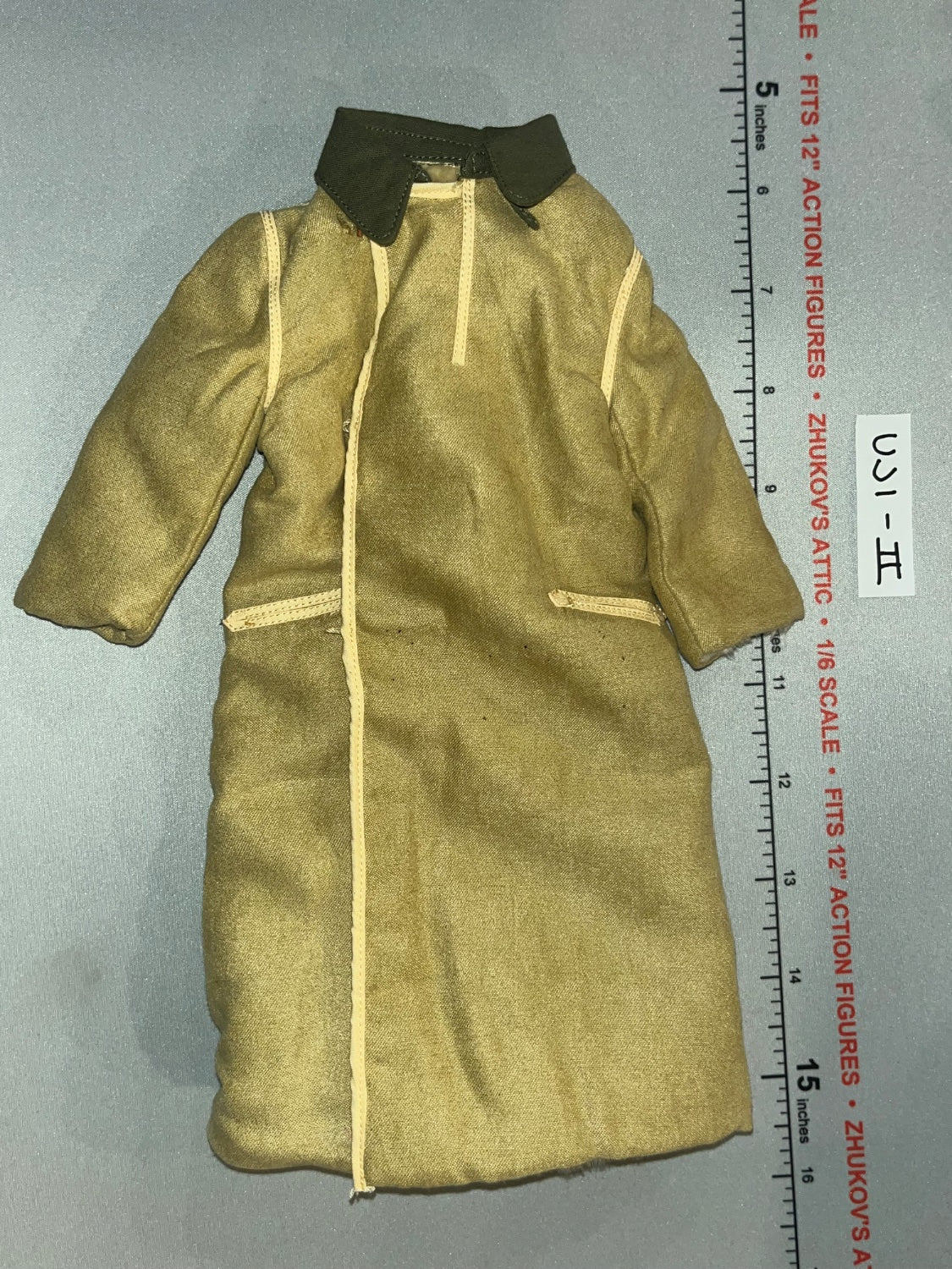 1/6 Scale WWII German Long Overcoat - Infantry in Wachmantel Leningrad 1943 - UD9062 UJINDOU