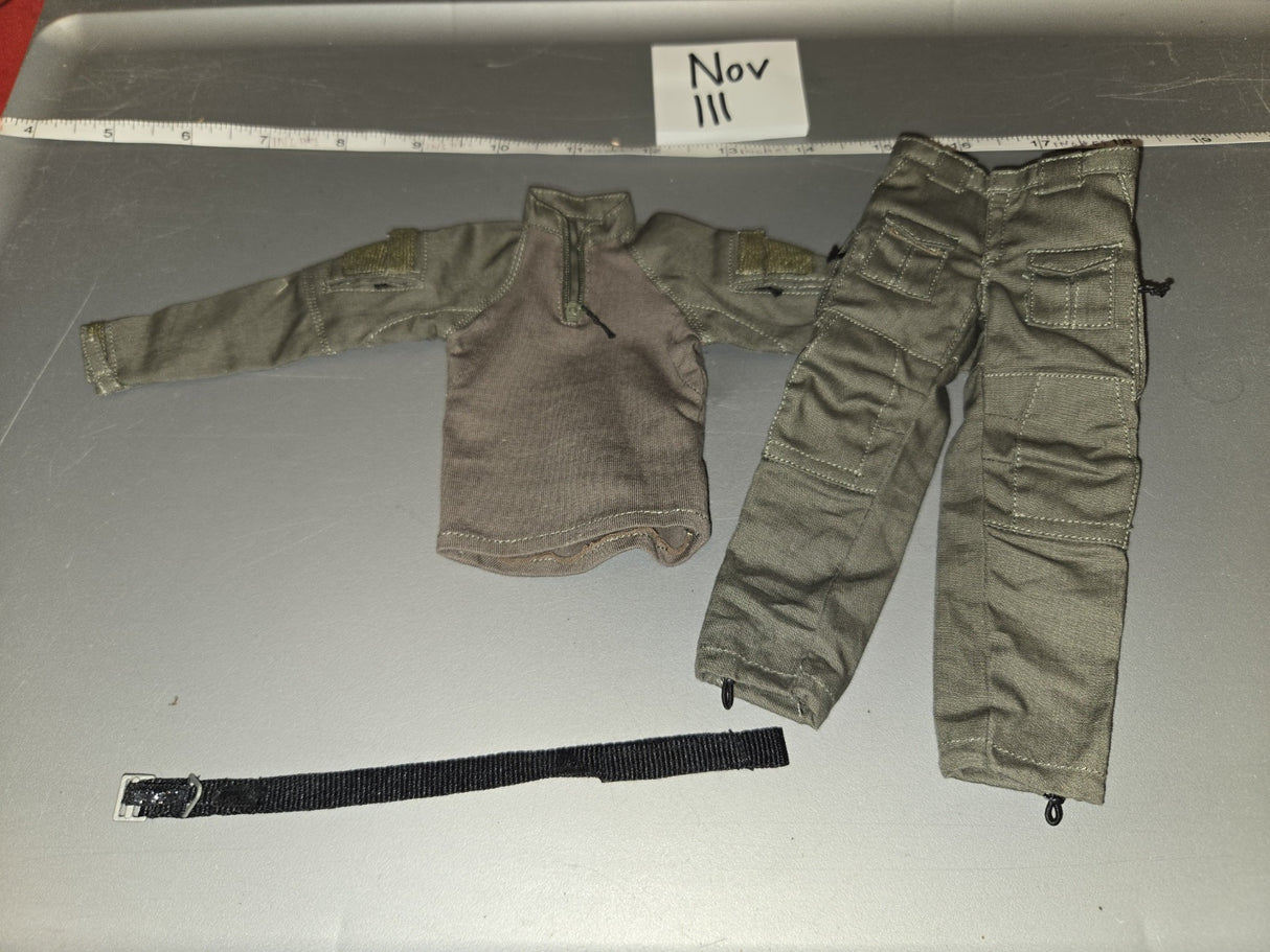 1/6 Scale Modern Era Military Combat Shirt, Cargo Pants, and Belt Set - Nov III
