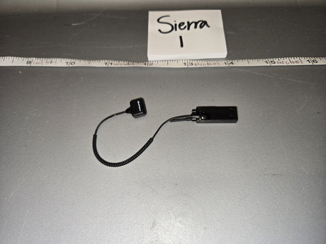 1/6 Scale Modern Era Motorola Radio with Coiled Cable - Sierra I
