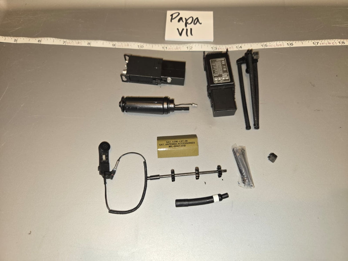 1/6 Scale Modern Era SAT COM LST-5B Satellite Radio Set with Accessories - Papa VII