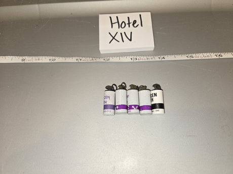 1/6 Scale Vietnam US M7A3 CS Tear Gas Grenade Lot - Hotel XIV