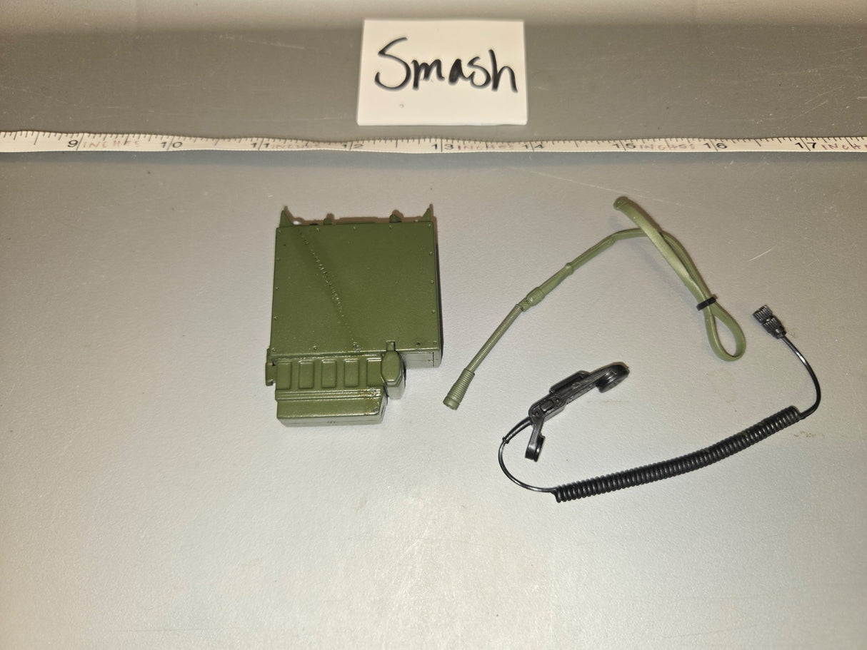 1/6 Scale Modern Era AN/PRC-77 Field Radio with Handset - Smash