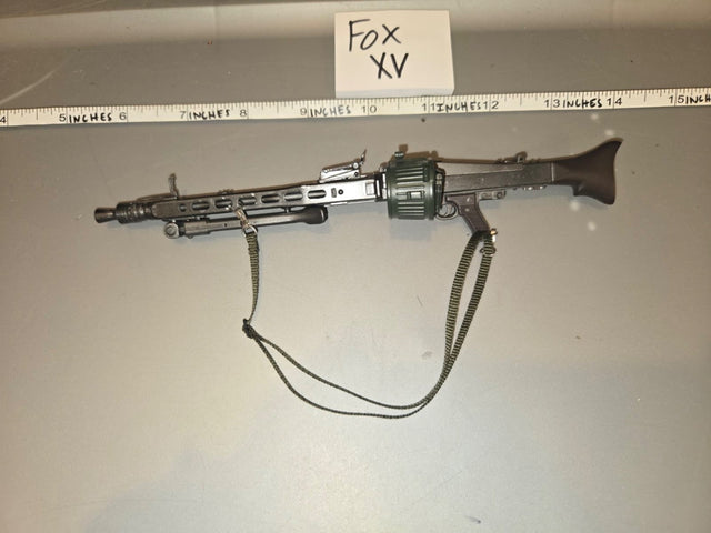 1/6 Scale WWII German MG42 Machine Gun with Drum Magazine and Sling - Fox XV