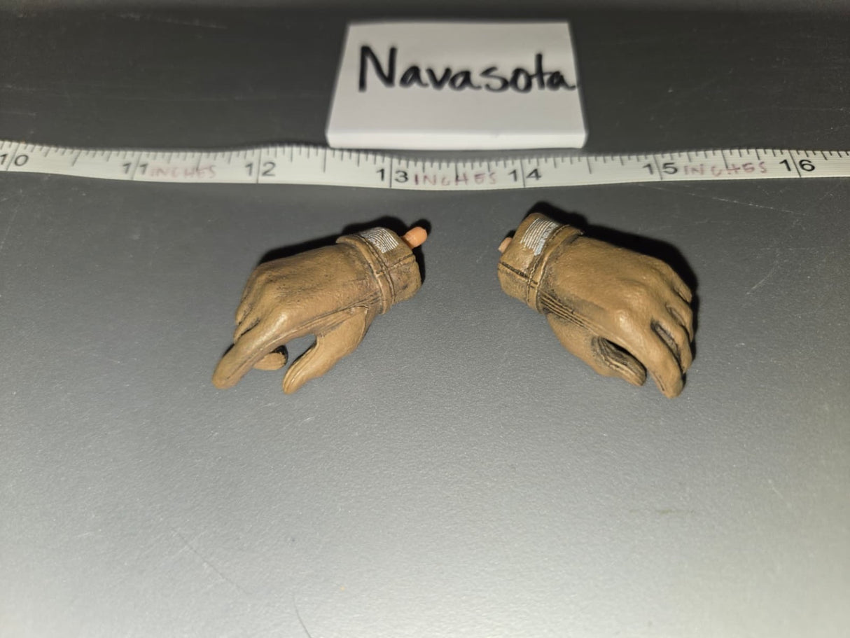 1/6 Scale Modern Era Tactical Gloved Open Hands - Navasota